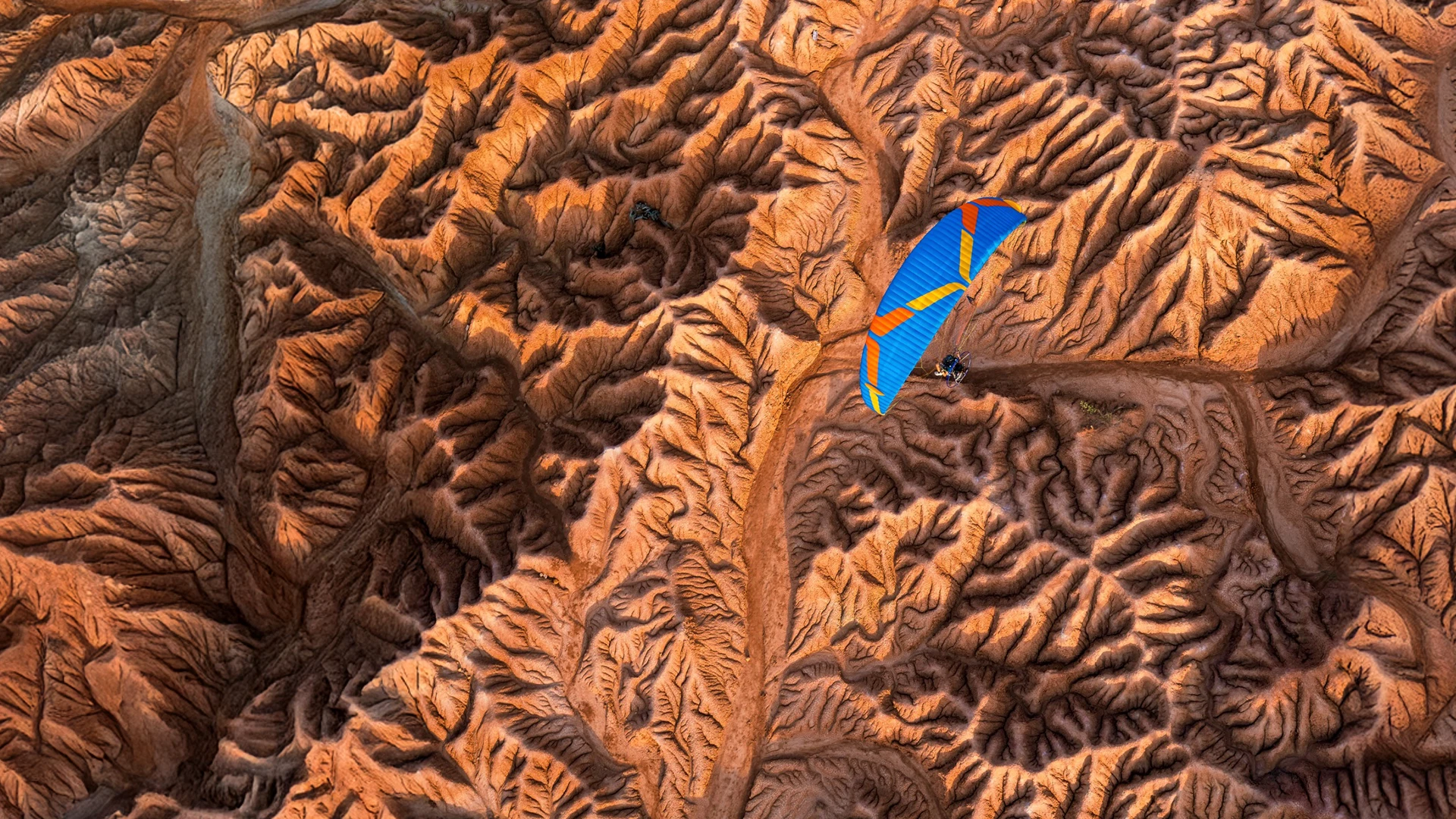 Scott Jeub paramotor expedition
